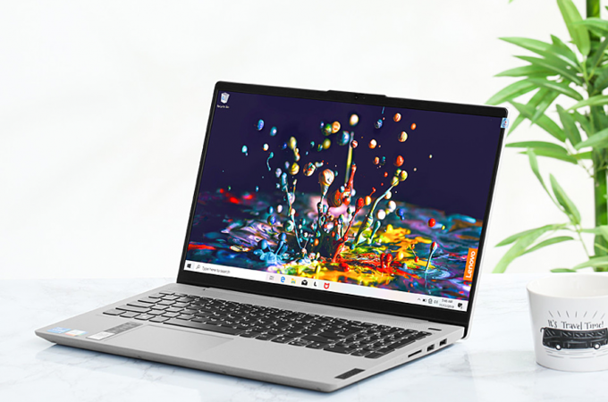 Lenovo IdeaPad Slim 5 có cấu hình khỏe, đáp ứng nhu cầu đồ họa cường độ cao, có giá ưu đãi 17,69 triệu đồng (giá gốc 17,99 triệu đồng)